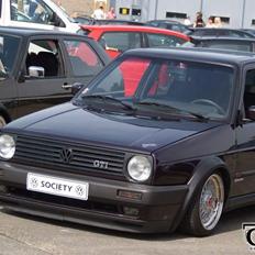 VW golf 2 edition one