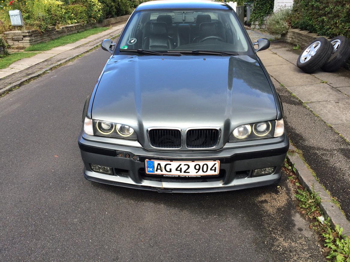 BMW E36 320i Sedan ( Tidl bil ) billede 1