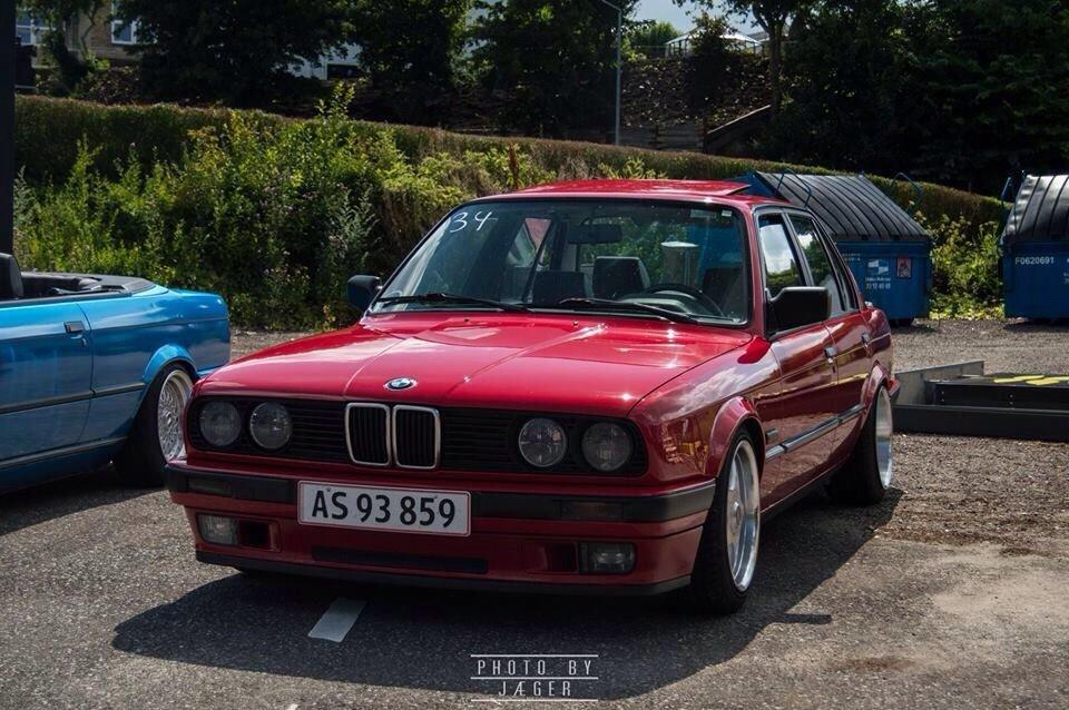 BMW E30 billede 1