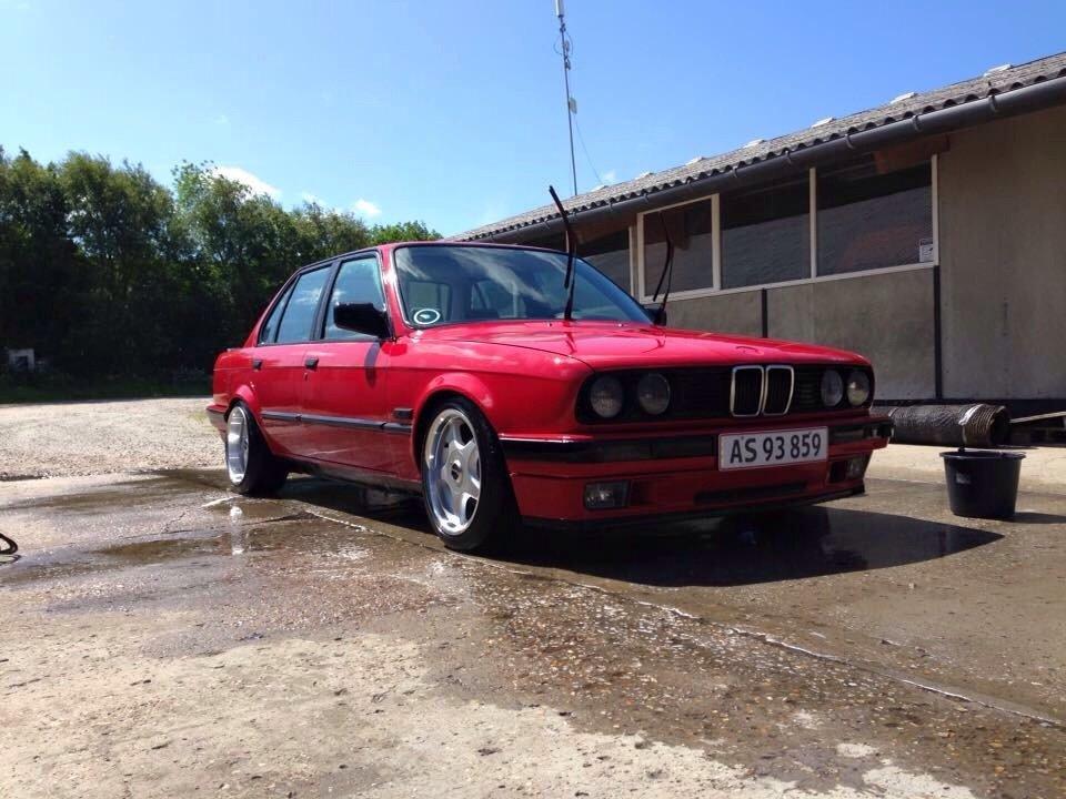 BMW E30 billede 8