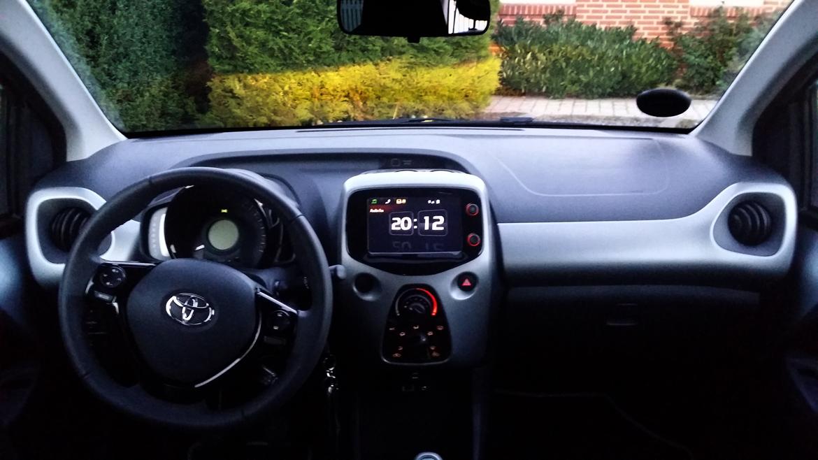 Toyota AYGO x-play air billede 8