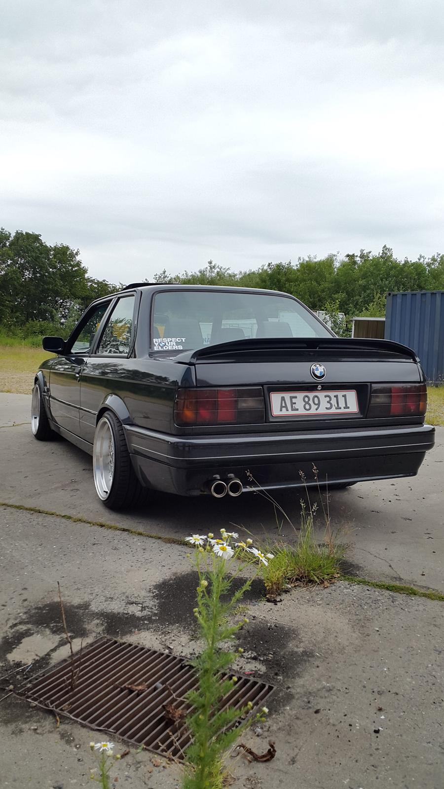 BMW BMW E30 320i Spjældhuse ///M-Tech 2 billede 16