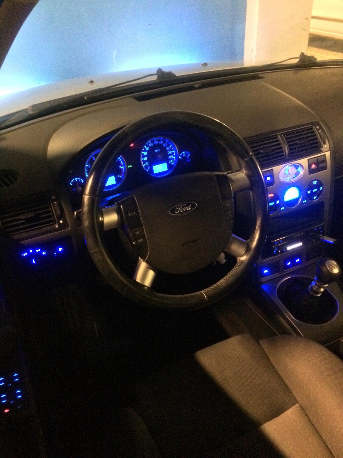 Ford Mondeo Trend billede 8