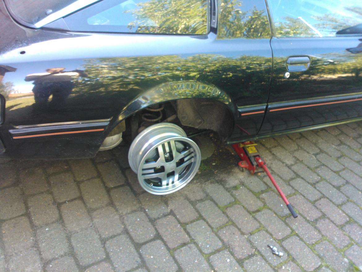 Mazda RX7 - Skal de originale fælge på ?? billede 29