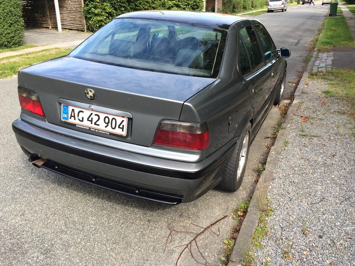 BMW E36 320i Sedan ( Tidl bil ) billede 13