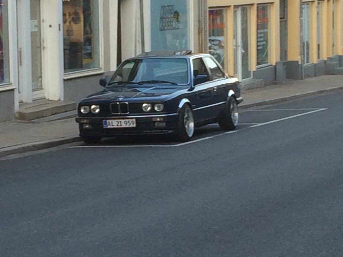 BMW E30 320i 2 døres billede 2