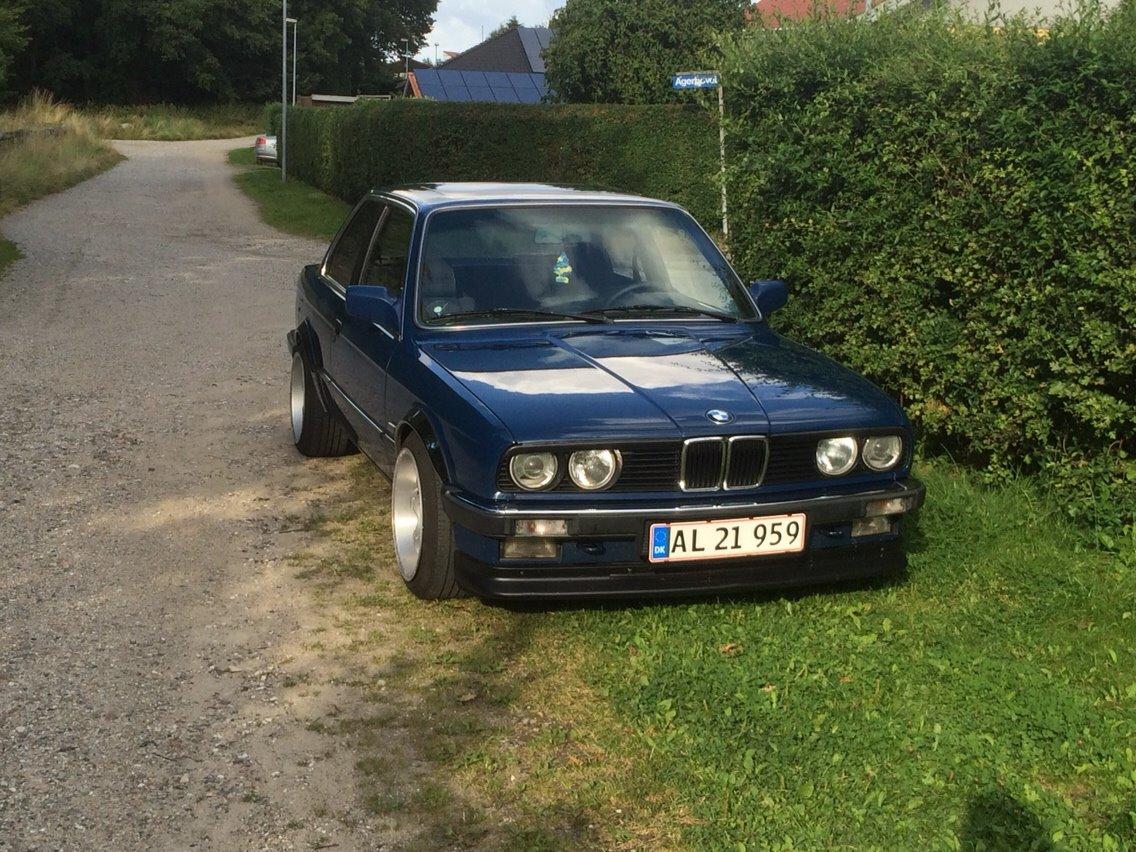 BMW E30 320i 2 døres billede 4