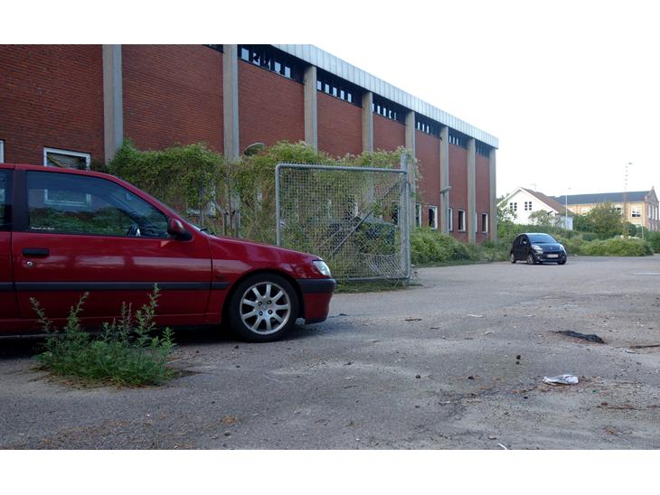 {{currentPhoto.altText}} billede {{currentPhoto.number}}