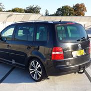 VW Touran "Highline" DSG Van