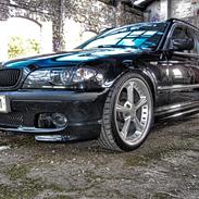 BMW E46 325i