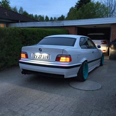 BMW E36 325i