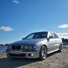 BMW E39 540I