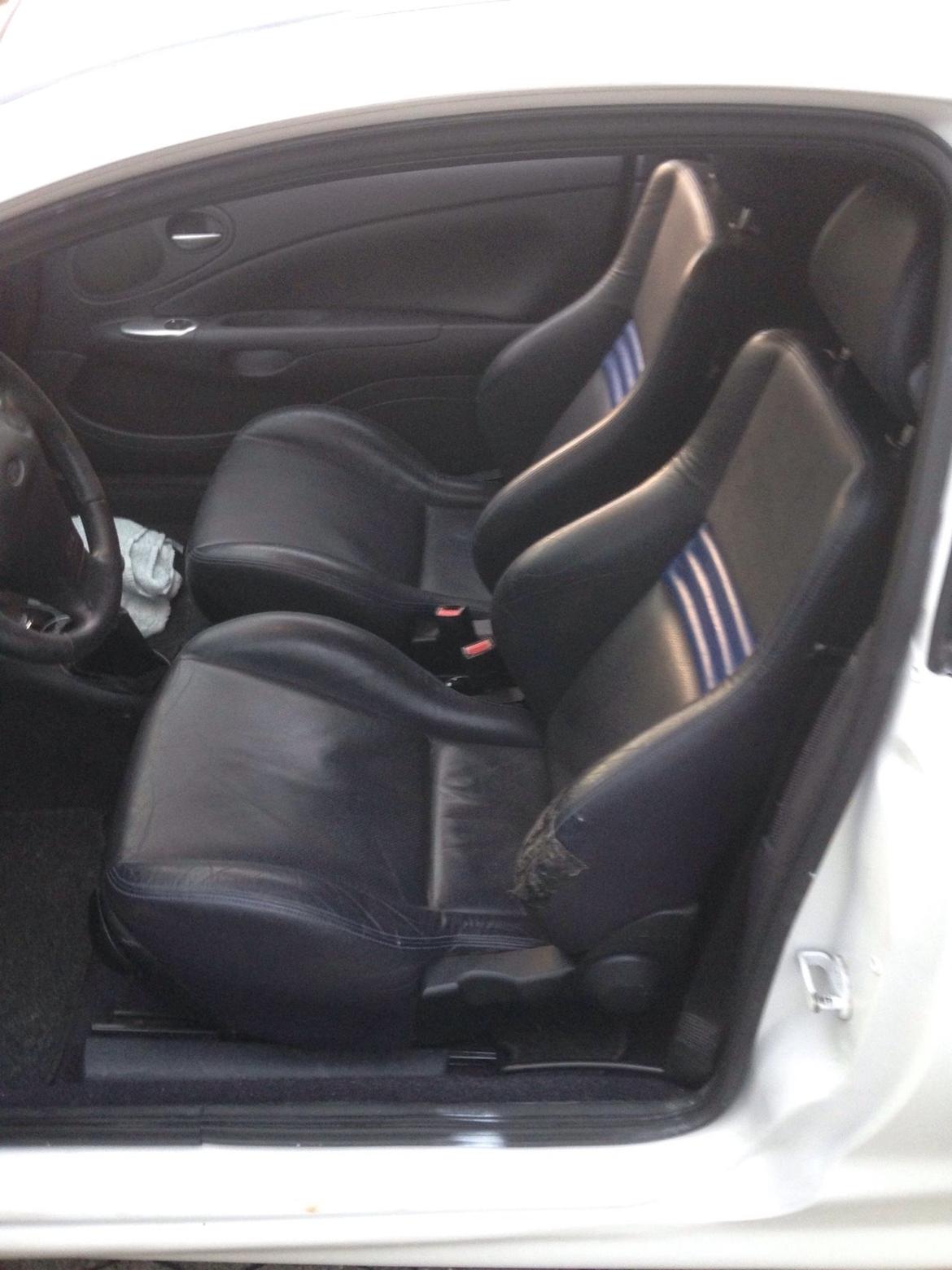 Ford Puma 1.7 Solgt! billede 14