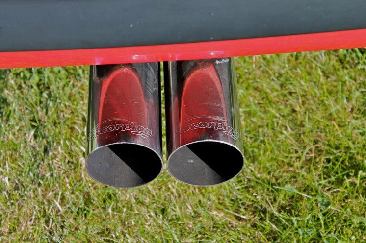 BMW E30 320i - Det er her alt musiken kommer fra ;) billede 8