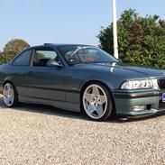 BMW E36 320i coupé aut