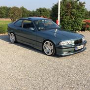BMW E36 320i coupé aut