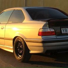 BMW E36 325i Coupe (Track-day edi.)
