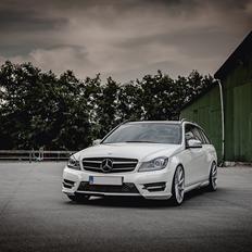 Mercedes Benz C-KLASSE AMG STYLE