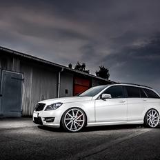 Mercedes Benz C-KLASSE AMG STYLE