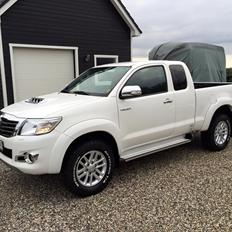 Toyota Hilux Extra Cab 4WD T3