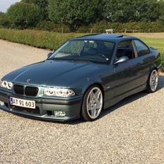 BMW E36 320i coupé aut