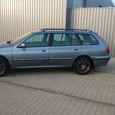 Peugeot 406