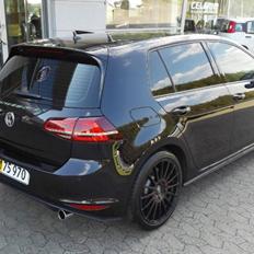 VW Golf 7 GTI Performance