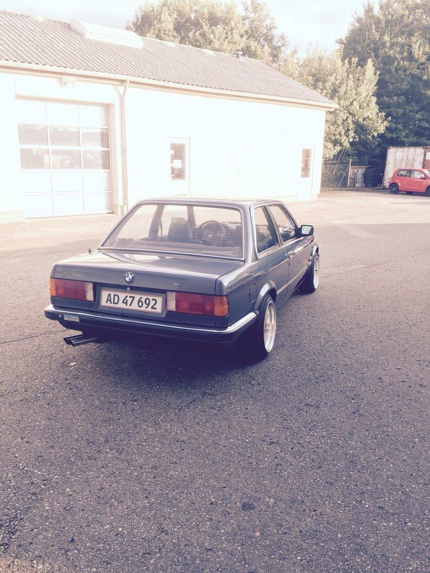 BMW 320i e30 billede 6