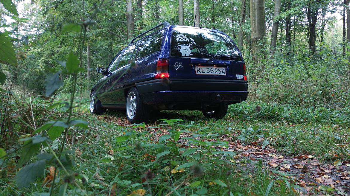 Opel Astra F Club Caravan billede 4