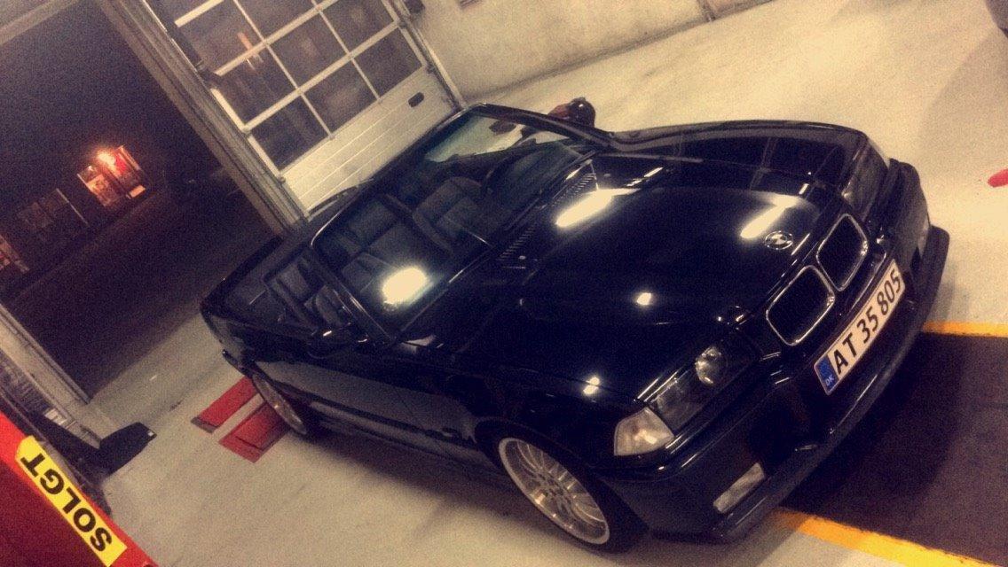 BMW E36 320i Cab M-Tech billede 1