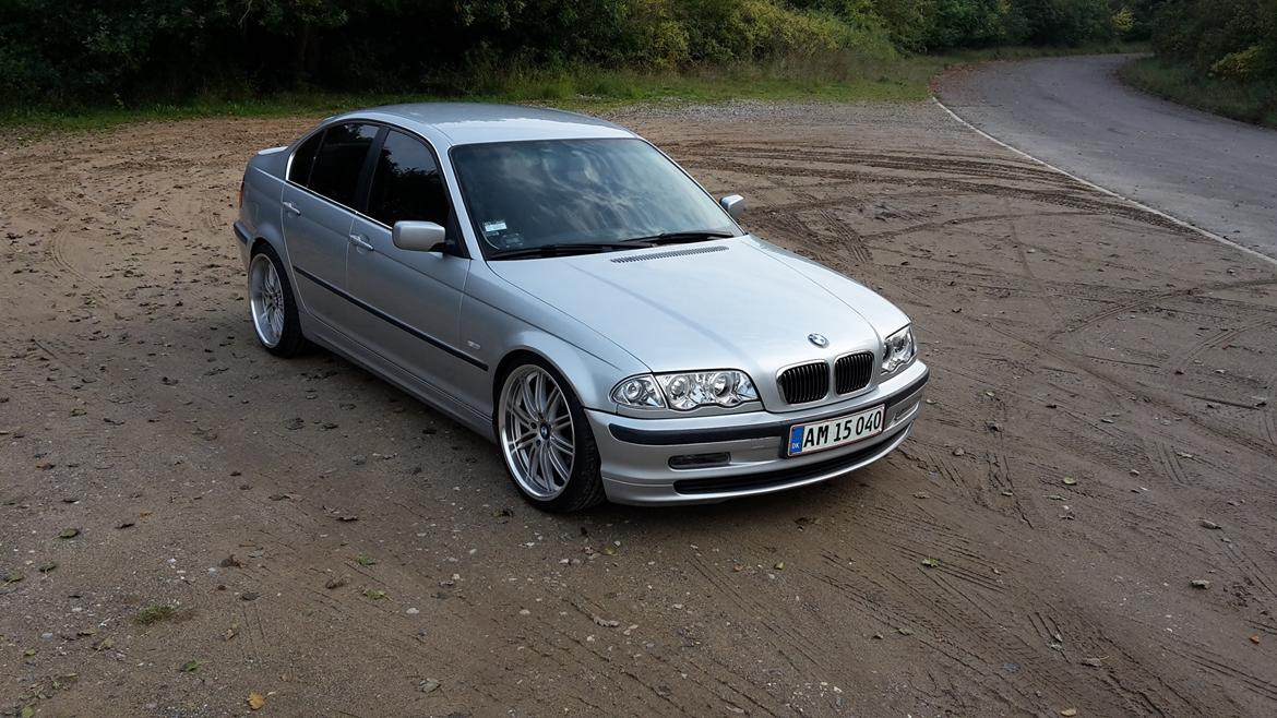 BMW E46 323i 2.5 billede 1