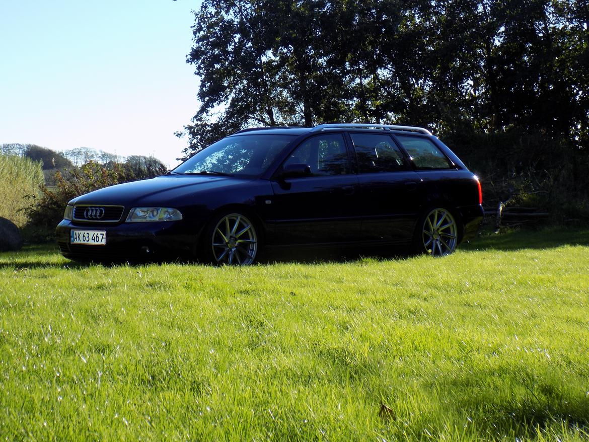 Audi A4 1,9TDi for sale! billede 2