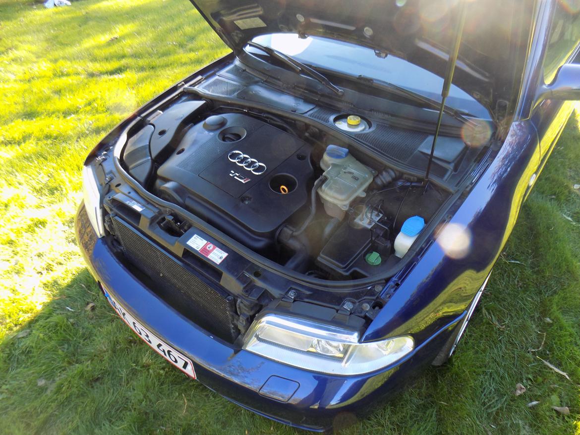 Audi A4 1,9TDi for sale! billede 8