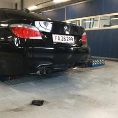 BMW E60 525i