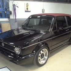 VW golf mk1 cabriolet (etienne aigner) 