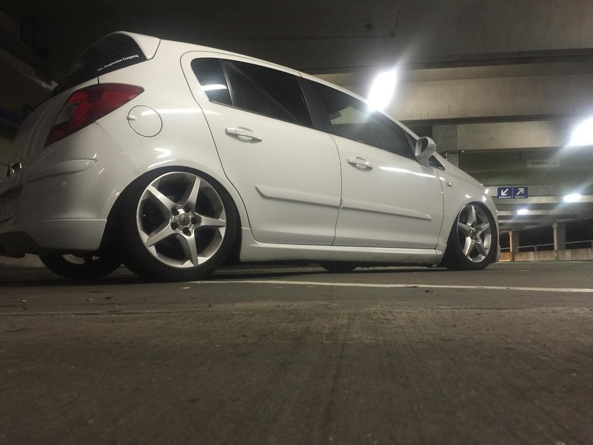 Opel Corsa 1.6  billede 2