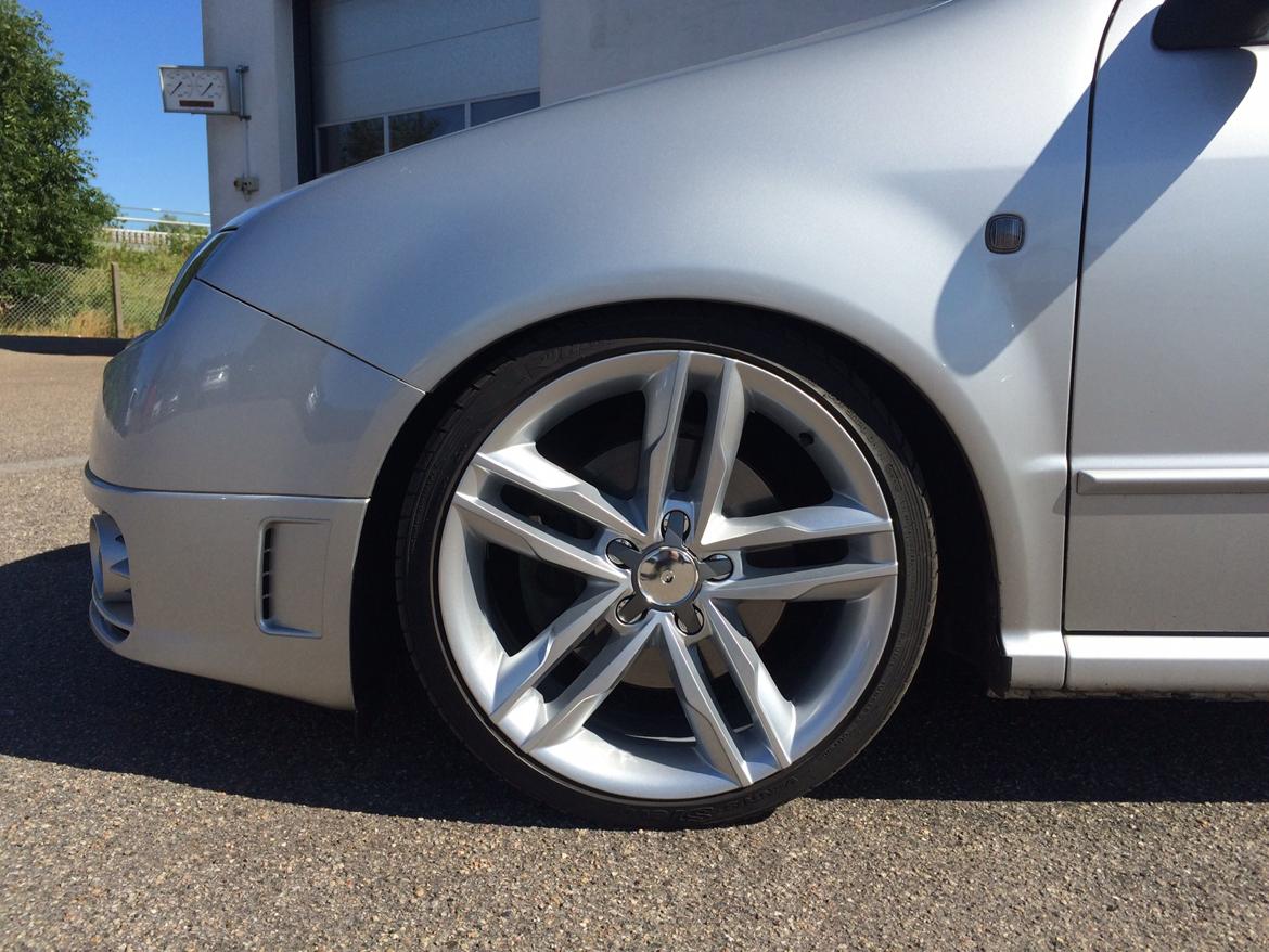 Skoda Fabia 1,9 TDI V/RS Solgt billede 4