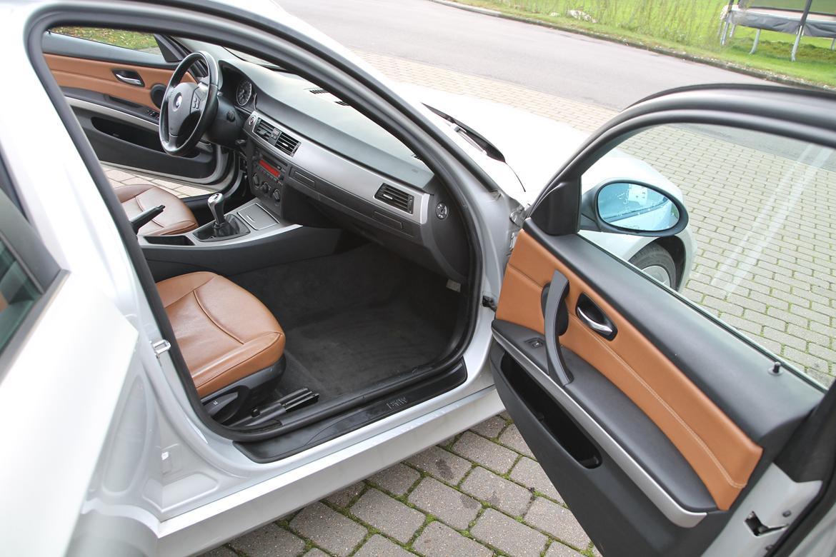 BMW 320d E91 billede 8