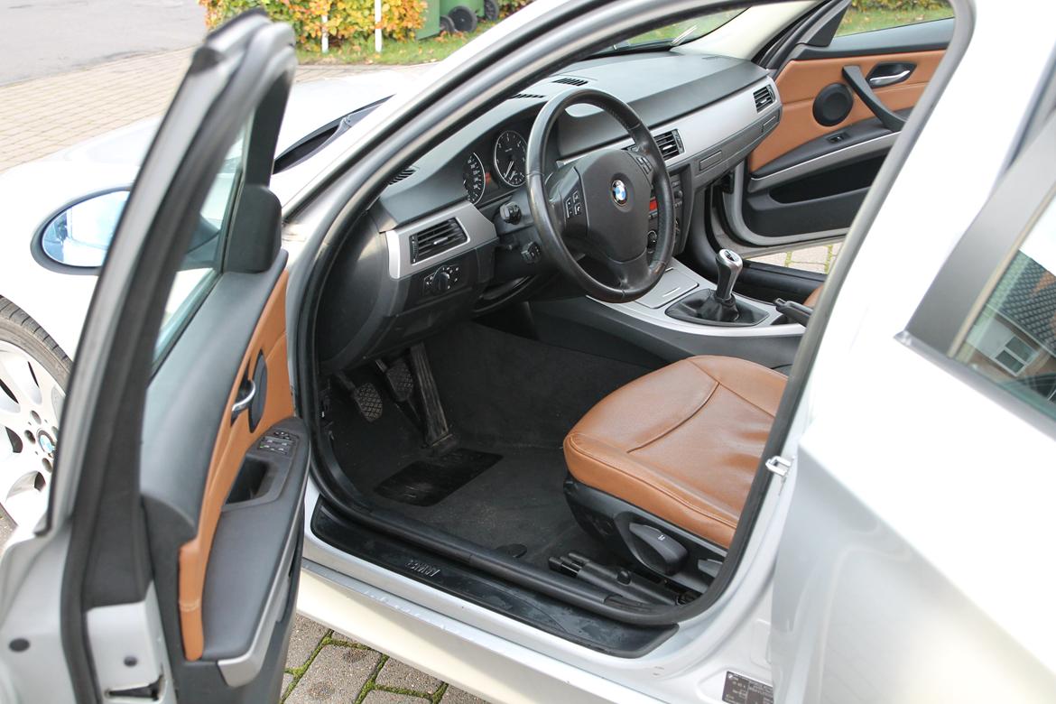 BMW 320d E91 billede 6