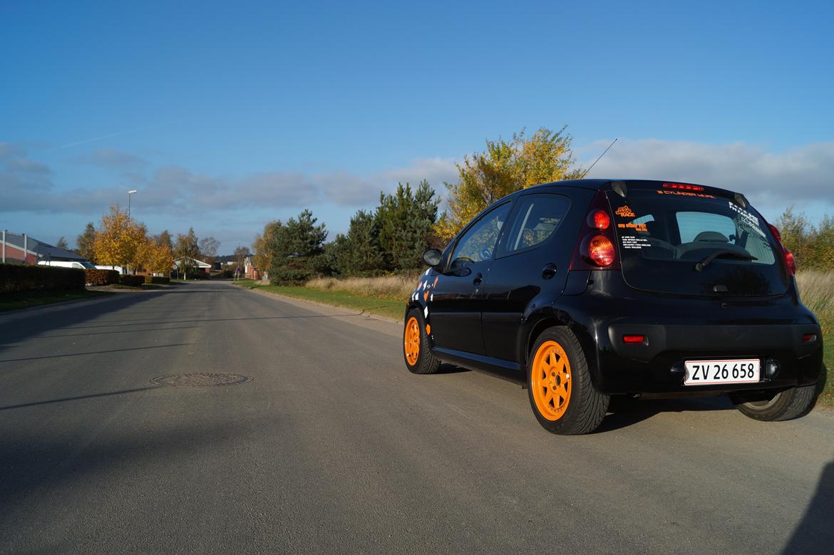 Peugeot 107 1,0 5d (Totalskadet)  billede 8