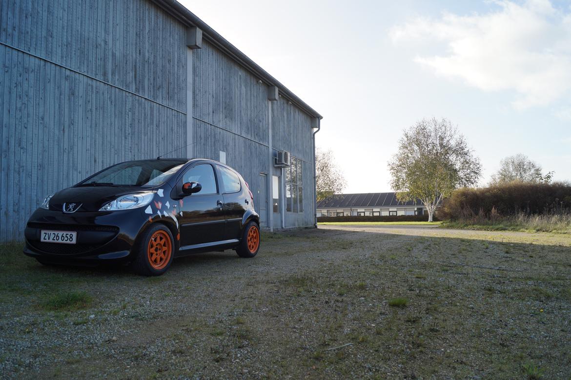 Peugeot 107 1,0 5d (Totalskadet)  billede 2