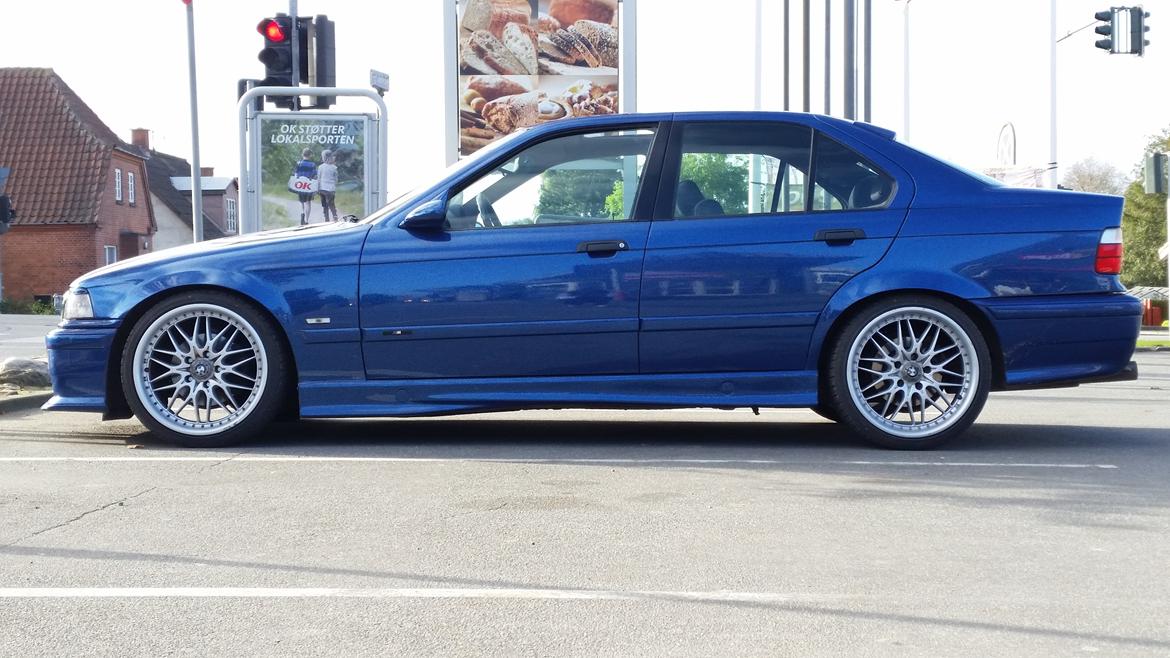 BMW 323i  billede 16