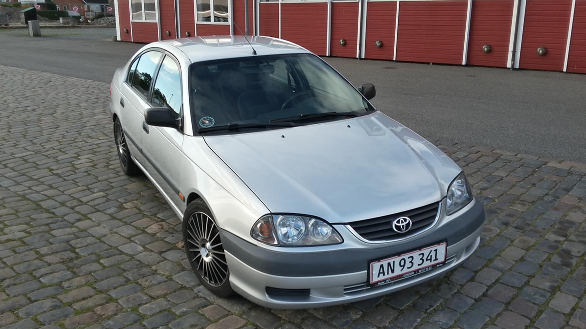 Toyota Avensis D4 - Terra billede 1