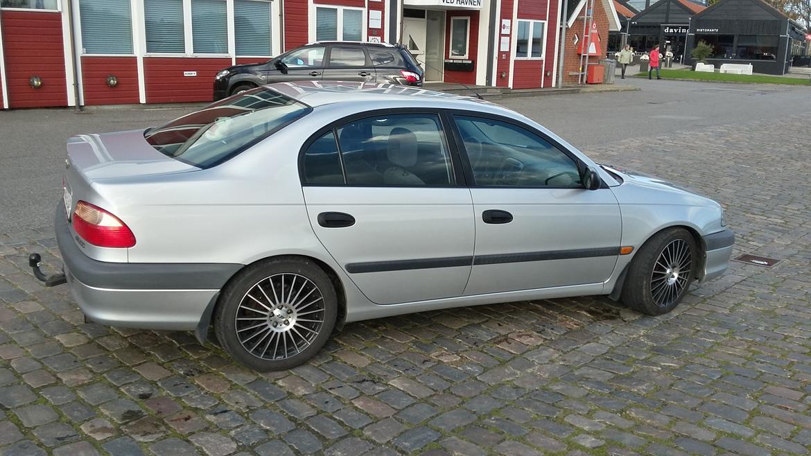 Toyota Avensis D4 - Terra billede 2