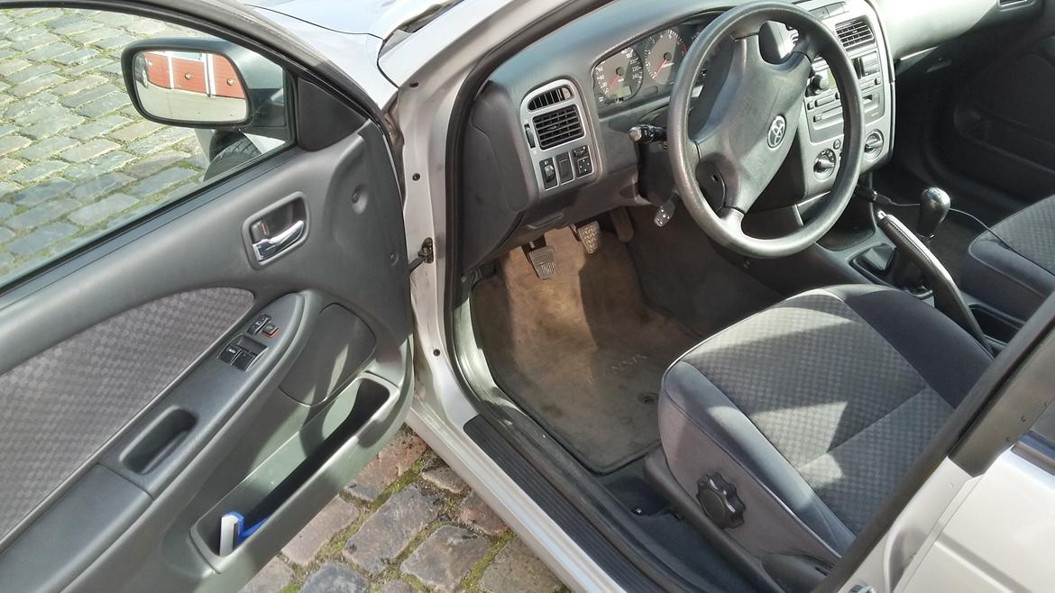 Toyota Avensis D4 - Terra billede 8