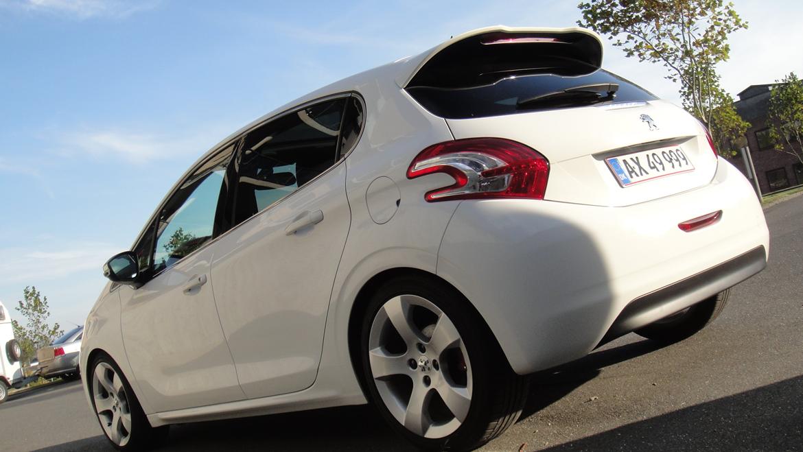 Peugeot 208 Allure e-HDi billede 4