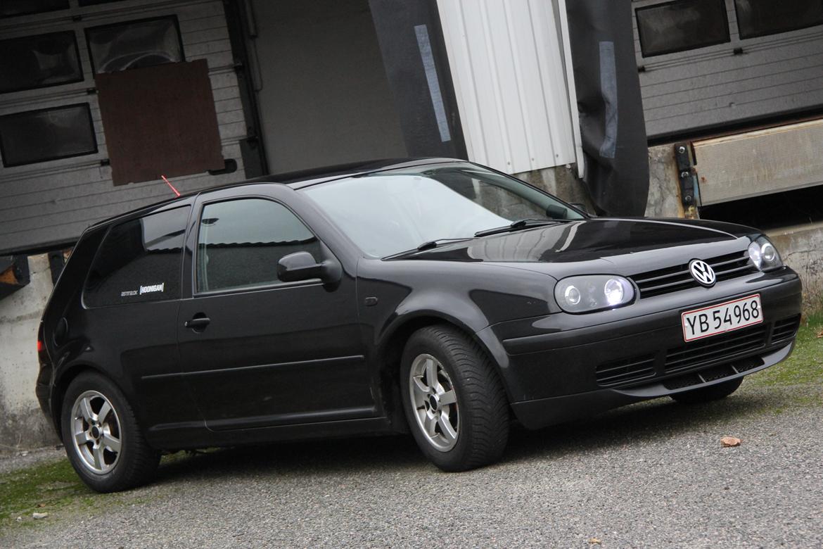 VW GOLF IV billede 2