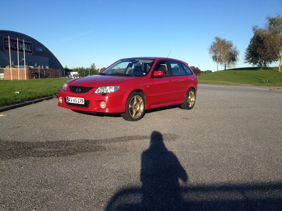 Mazda 323F 2.0 Sportive billede 5