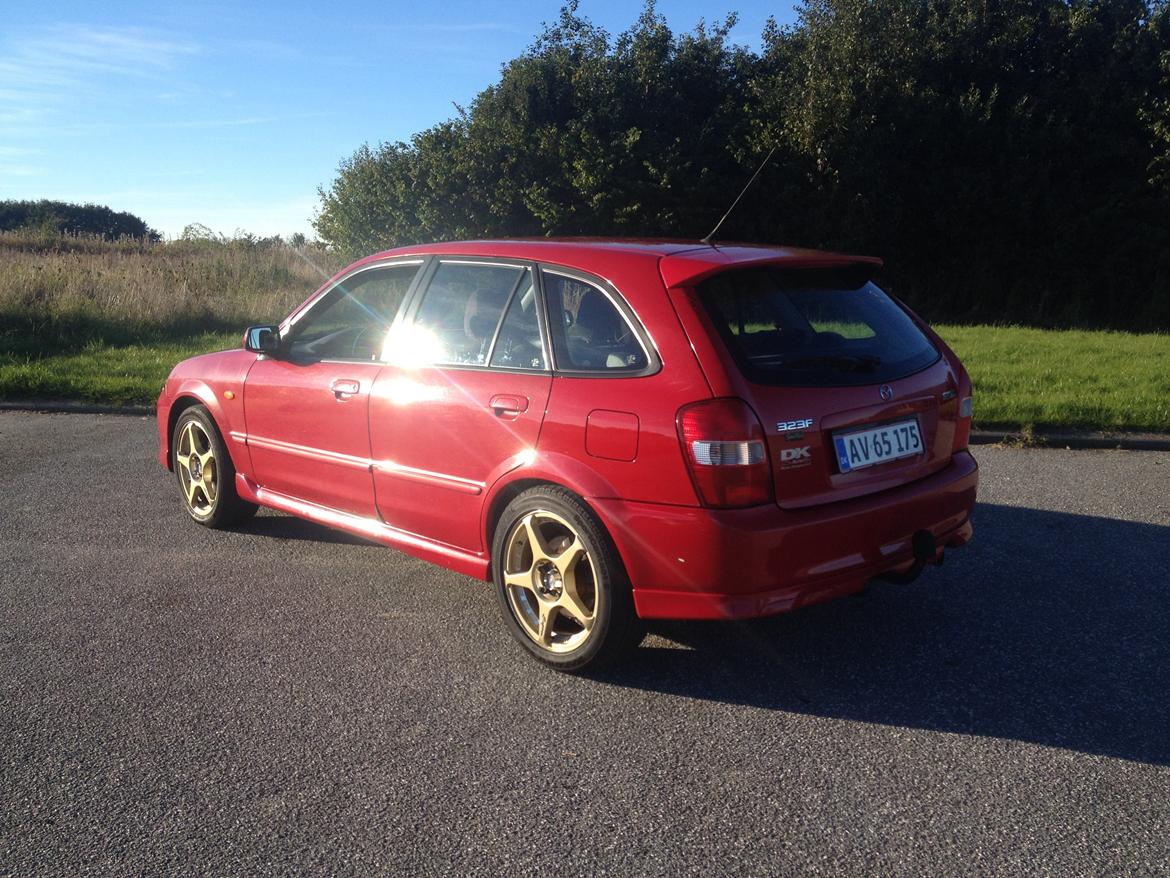Mazda 323F 2.0 Sportive billede 7