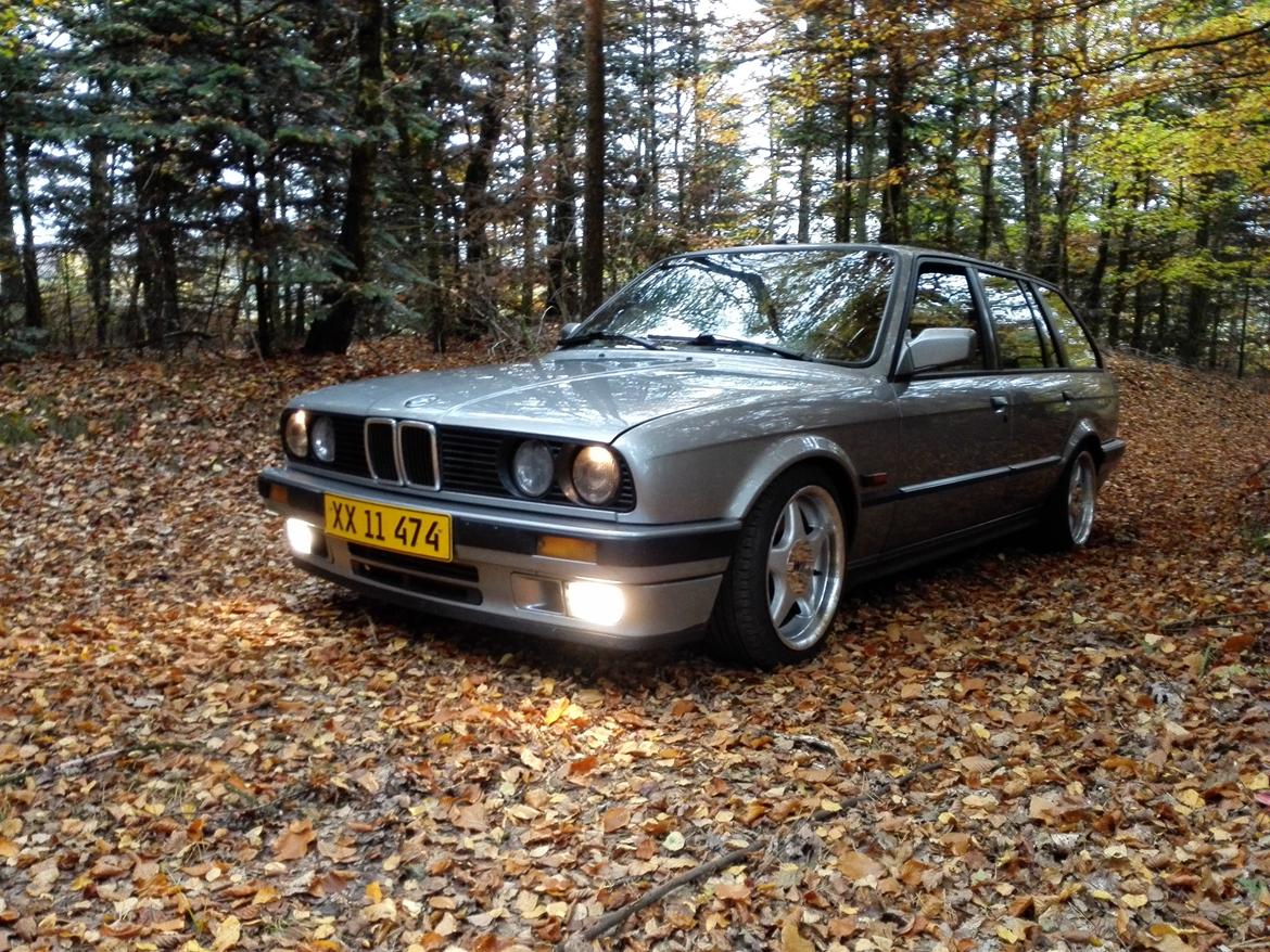 BMW E30 324 TD billede 1